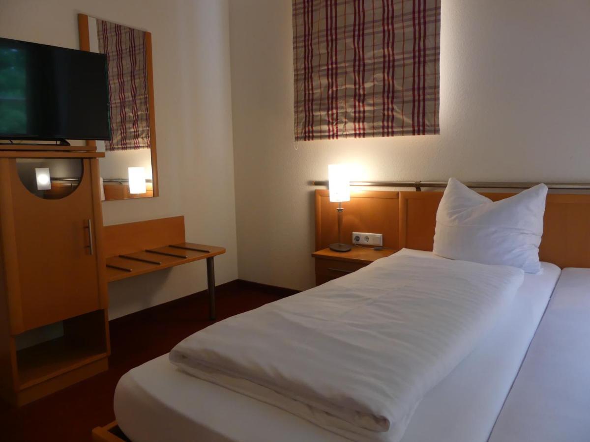 ריין Landgasthaus Hotel Eggert מראה חיצוני תמונה