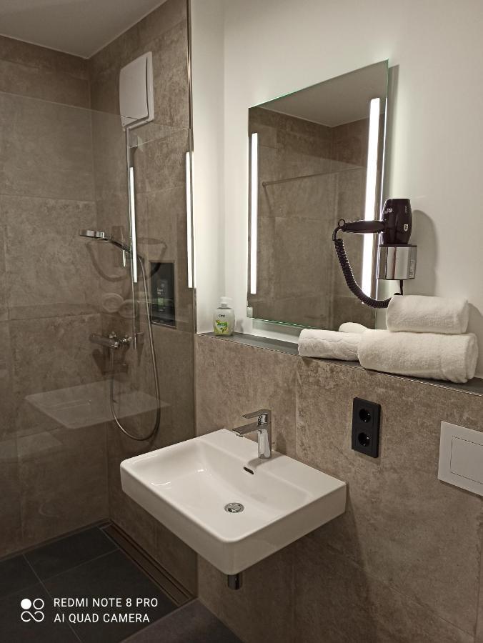 ריין Landgasthaus Hotel Eggert מראה חיצוני תמונה