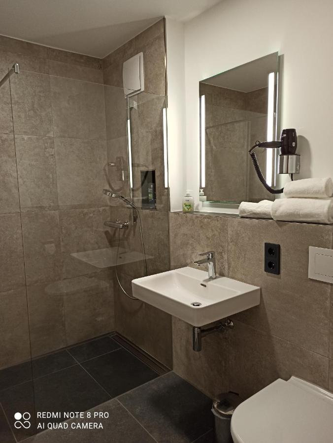 ריין Landgasthaus Hotel Eggert מראה חיצוני תמונה