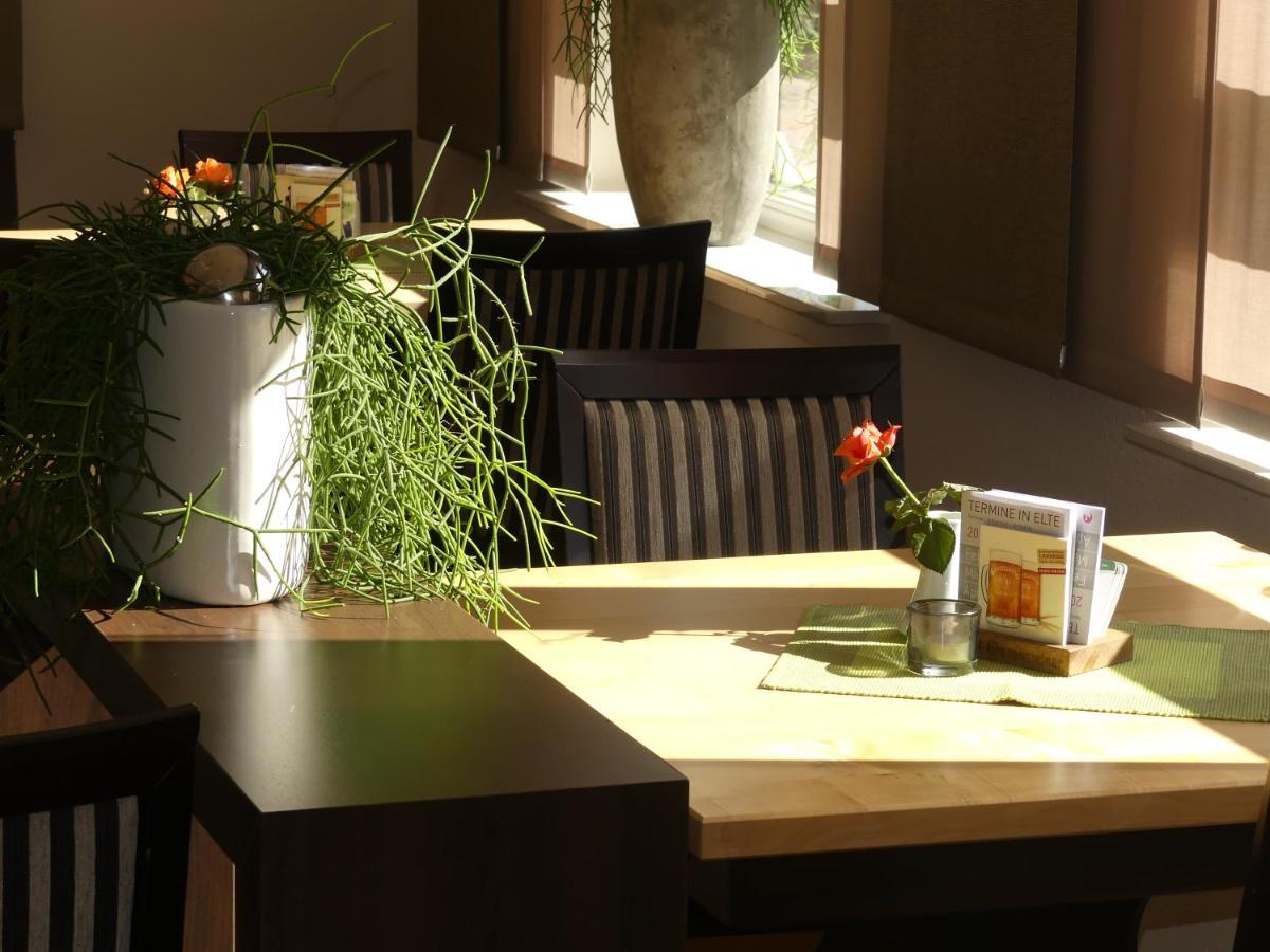 ריין Landgasthaus Hotel Eggert מראה חיצוני תמונה